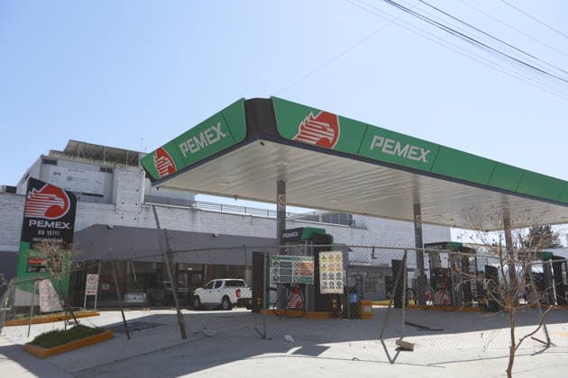 Security measures in Jalisco, Mexico amid volatile situation GUADALAJARA, MEXICO - FEBRUARY 23: A gas store remain closed in the city of Guadalajara, Jalisco, on February 23, 2026. The Jalisco state government urged residents to remain at home, suspended public transportation, and activated a red alert amid threats to public safety following a military operation targeting the Jalisco New Generation Cartel in the town of Tapalpa, about 130 kilometers (80 miles) south of Guadalajara, the capital of Jalisco state. Stringer Anadolu Guadalajara Mexico. Editorial use only. Please get in touch for any other usage.  Copyright: x2026xAnadoluxStringerx