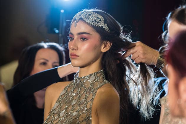 Aadnevik AW26 Show at London Fashion Week LONDON, UNITED KINGDOM - FEBRUARY 23: A model has her hair prepared backstage ahead of Aadnevik Autumn Winter 2026 show at The Royal Horseguards Hotel as part of London Fashion Week in London, United Kingdom on February 23, 2026. Wiktor Szymanowicz Anadolu London United Kingdom. Editorial use only. Please get in touch for any other usage.  Copyright: x2026xAnadoluxWiktorxSzymanowiczx