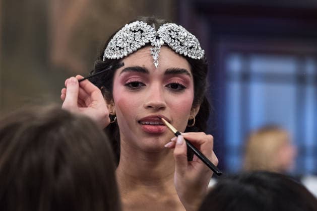 Aadnevik AW26 Show at London Fashion Week LONDON, UNITED KINGDOM - FEBRUARY 23: A model has her make-up applied backstage ahead of Aadnevik Autumn Winter 2026 show at The Royal Horseguards Hotel as part of London Fashion Week in London, United Kingdom on February 23, 2026. Wiktor Szymanowicz Anadolu London United Kingdom. Editorial use only. Please get in touch for any other usage.  Copyright: x2026xAnadoluxWiktorxSzymanowiczx