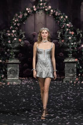 Aadnevik AW26 Show at London Fashion Week LONDON, UNITED KINGDOM - FEBRUARY 23: A model walks the runway during Aadnevik Autumn Winter 2026 show at The Royal Horseguards Hotel as part of London Fashion Week in London, United Kingdom on February 23, 2026. Wiktor Szymanowicz Anadolu London United Kingdom. Editorial use only. Please get in touch for any other usage.  Copyright: x2026xAnadoluxWiktorxSzymanowiczx