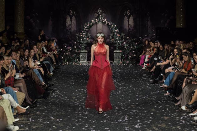 Aadnevik AW26 Show at London Fashion Week LONDON, UNITED KINGDOM - FEBRUARY 23: A model walks the runway during Aadnevik Autumn Winter 2026 show at The Royal Horseguards Hotel as part of London Fashion Week in London, United Kingdom on February 23, 2026. Wiktor Szymanowicz Anadolu London United Kingdom. Editorial use only. Please get in touch for any other usage.  Copyright: x2026xAnadoluxWiktorxSzymanowiczx