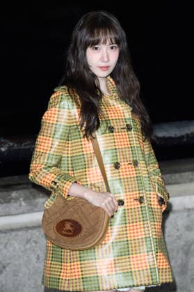 LFW AW26 Burberry Show Arrivals - Old Billingsgate Market, London, UK Yoona (born Lim Yoona) attends Burberry s AW26 Runway Show at Old Billingsgate Market in London, England, UK on Monday 23 February 2026 during London Fashion Week February 2026., Credit:Justin Ng Avalon UK, England, London, Old Billingsgate Market  Copyright: xJustinxNgx xAvalonx 1077782486