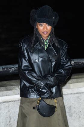LFW AW26 Burberry Show Arrivals - Old Billingsgate Market, London, UK Little Simz (born Simbiatu Simbi Abisola Abiola Ajikawolisten) attends Burberry s AW26 Runway Show at Old Billingsgate Market in London, England, UK on Monday 23 February 2026 during London Fashion Week February 2026., Credit:Justin Ng Avalon UK, England, London, Old Billingsgate Market  Copyright: xJustinxNgx xAvalonx 1077782849