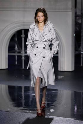 Burberry Fashion Show Ready to Wear Collection Fall Winter 2026 2027 during London Fashion Week LFW February 23rd, 2026 Burberry Fashion Show Ready to Wear Fall Winter 2026 2027 Collection during London Fashion Week LFW February 23rd, 2026 London United Kingdom  Copyright: xAgencex xBestimagexAgencex xBestimagex