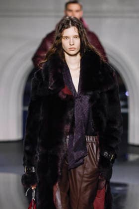 Burberry Fashion Show Ready to Wear Collection Fall Winter 2026 2027 during London Fashion Week LFW February 23rd, 2026 Burberry Fashion Show Ready to Wear Fall Winter 2026 2027 Collection during London Fashion Week LFW February 23rd, 2026 London United Kingdom  Copyright: xAgencex xBestimagexAgencex xBestimagex