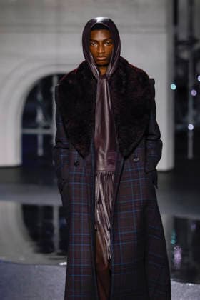 Burberry Fashion Show Ready to Wear Collection Fall Winter 2026 2027 during London Fashion Week LFW February 23rd, 2026 Burberry Fashion Show Ready to Wear Fall Winter 2026 2027 Collection during London Fashion Week LFW February 23rd, 2026 London United Kingdom  Copyright: xAgencex xBestimagexAgencex xBestimagex