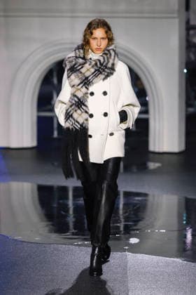 Burberry Fashion Show Ready to Wear Collection Fall Winter 2026 2027 during London Fashion Week LFW February 23rd, 2026 Burberry Fashion Show Ready to Wear Fall Winter 2026 2027 Collection during London Fashion Week LFW February 23rd, 2026 London United Kingdom  Copyright: xAgencex xBestimagexAgencex xBestimagex