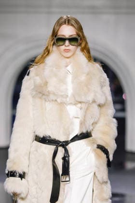 Burberry Fashion Show Ready to Wear Collection Fall Winter 2026 2027 during London Fashion Week LFW February 23rd, 2026 Burberry Fashion Show Ready to Wear Fall Winter 2026 2027 Collection during London Fashion Week LFW February 23rd, 2026 London United Kingdom  Copyright: xAgencex xBestimagexAgencex xBestimagex