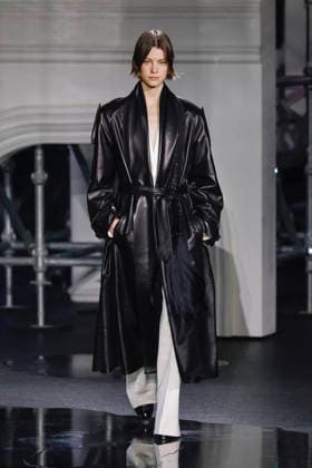 Burberry Fashion Show Ready to Wear Collection Fall Winter 2026 2027 during London Fashion Week LFW February 23rd, 2026 Burberry Fashion Show Ready to Wear Fall Winter 2026 2027 Collection during London Fashion Week LFW February 23rd, 2026 London United Kingdom  Copyright: xAgencex xBestimagexAgencex xBestimagex