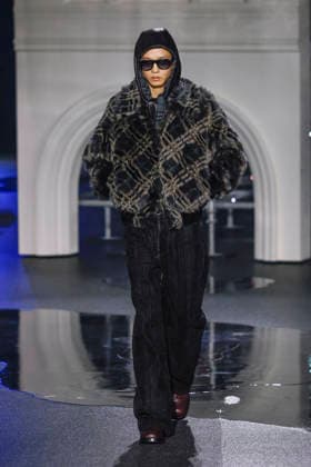 Burberry Fashion Show Ready to Wear Collection Fall Winter 2026 2027 during London Fashion Week LFW February 23rd, 2026 Burberry Fashion Show Ready to Wear Fall Winter 2026 2027 Collection during London Fashion Week LFW February 23rd, 2026 London United Kingdom  Copyright: xAgencex xBestimagexAgencex xBestimagex