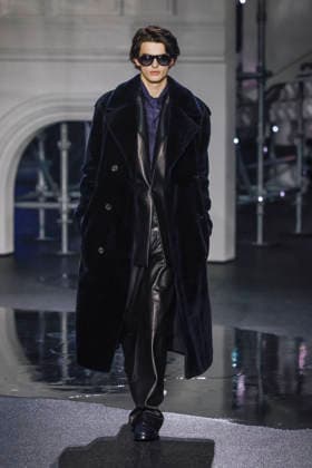 Burberry Fashion Show Ready to Wear Collection Fall Winter 2026 2027 during London Fashion Week LFW February 23rd, 2026 Burberry Fashion Show Ready to Wear Fall Winter 2026 2027 Collection during London Fashion Week LFW February 23rd, 2026 London United Kingdom  Copyright: xAgencex xBestimagexAgencex xBestimagex