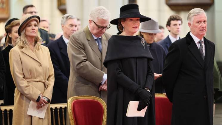 Princess Delphine, Prince Laurent of Belgium, Queen Mathilde of Belgium, Princess Claire of Belgium and King Philippe - Filip of Belgium pictured during the annual ceremony in memory of deceased members of the Royal Family, in Onze-Lieve-Vrouwekerk Eglise Notre-Dame de Laeken, in Brussels, Tuesday 24 February 2026.  BENOITxDOPPAGNE 164742847