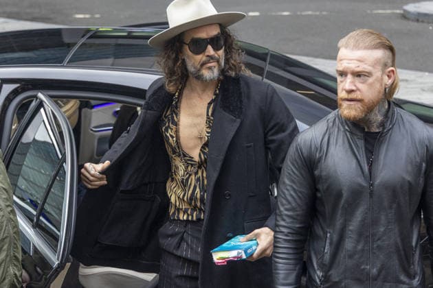 Russell Brand appears at court in London LONDON, ENGLAND - FEBRUARY 24: Russell Brand arrives at Southwark Crown Court to appear for a plea hearing, where he is charged with rape and sexual assault against two women in 2009, in London, United Kingdom on February 24, 2026. Marcin Nowak Anadolu London United Kingdom. Editorial use only. Please get in touch for any other usage.  Copyright: x2026xAnadoluxMarcinxNowakx