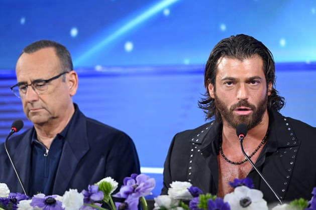 February 24, 2026, Sanremo, Rome, Italy: 76th Italian Song Festival. Press Conference. Pictured are Carlo Conti and Can Yaman. Sanremo. Italy 24 Feb 2026 Sanremo Italy  - ZUMAa289 20260224_zia_a289_029 Copyright: xMariaxLauraxAntonellix