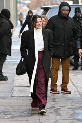 Neve Campbell spotted arriving at The View this morning in New York City Featuring: Neve Campbell Where: New York City, New York, United States When: 24 Feb 2026 Credit: Elder Ordonez INSTARimages EDITORIAL USE ONLY. NOT FOR USE BY NEWSPAPERS BASED IN THE UK. Copyright: xx instar55502069
