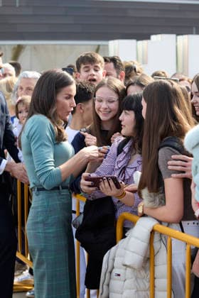 February 24, 2026, Huesca, Huesca, Spain: QUEEN LETIZIA of Spain attends the announcement of the Princess of Girona Foundation s Ã¢â‚¬oeCreaempresa 2026Ã¢â‚¬Â award during the second stage of the Princess of Girona Foundation s talent tour Huesca Spain  - ZUMAc260 20260224_zep_c260_035 Copyright: xMikexChicorrox