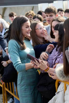 February 24, 2026, Huesca, Huesca, Spain: QUEEN LETIZIA of Spain attends the announcement of the Princess of Girona Foundation s Ã¢â‚¬oeCreaempresa 2026Ã¢â‚¬Â award during the second stage of the Princess of Girona Foundation s talent tour Huesca Spain  - ZUMAc260 20260224_zep_c260_046 Copyright: xMikexChicorrox