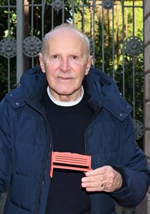 Milan, Italy Martino Midali Milan Fashion Week Women s collections Fall Winter 2026-27 season In the photo: Martino Midali with red bench  Copyright: xNickxZonnax xipa-agency.netx xNickxZonnax IPA_Agency_IPA71971032