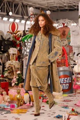 Diesel - Runway - Milan Fashion Week - Womenswear Fall Winter 2026 2027 MILAN, ITALY - FEBRUARY 24: A model walks the runway at the Diesel fashion show during the Milan Fashion Week - Womenswear Fall Winter 2026 2027 on February 24, 2026 in Milan, Italy. Photo by Marco Piovanotto Abacapress.com  Copyright: xPiovanottoxMarco ABACAx