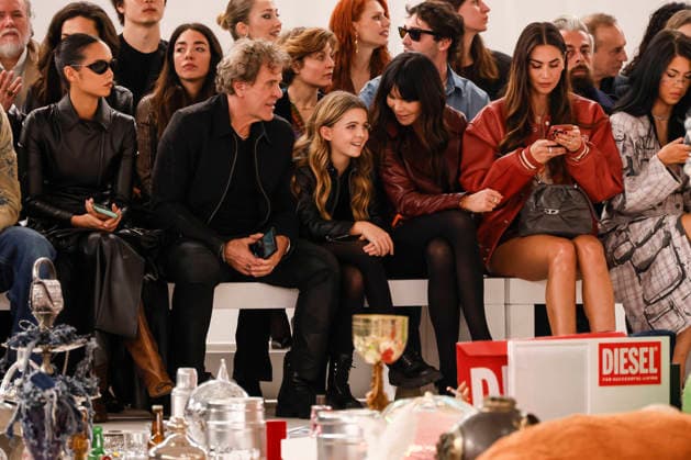 Diesel - Runway - Milan Fashion Week - Womenswear Fall Winter 2026 2027 MILAN, ITALY - FEBRUARY 24: Rafael Leão, Aurora Ramazzotti, Renzo Rosso, Sidney Rosso, Arianna Alessi, Melissa Satta attend the runway at the Diesel fashion show during the Milan Fashion Week - Womenswear Fall Winter 2026 2027 on February 24, 2026 in Milan, Italy. Photo by Marco Piovanotto Abacapress.com  Copyright: xPiovanottoxMarco ABACAx
