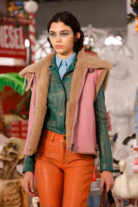 Diesel - Runway - Milan Fashion Week - Womenswear Fall Winter 2026 2027 MILAN, ITALY - FEBRUARY 24: A model walks the runway at the Diesel fashion show during the Milan Fashion Week - Womenswear Fall Winter 2026 2027 on February 24, 2026 in Milan, Italy. Photo by Marco Piovanotto Abacapress.com  Copyright: xPiovanottoxMarco ABACAx