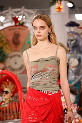 Diesel - Runway - Milan Fashion Week - Womenswear Fall Winter 2026 2027 MILAN, ITALY - FEBRUARY 24: A model walks the runway at the Diesel fashion show during the Milan Fashion Week - Womenswear Fall Winter 2026 2027 on February 24, 2026 in Milan, Italy. Photo by Marco Piovanotto Abacapress.com  Copyright: xPiovanottoxMarco ABACAx