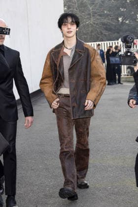 Diesel - Guest arrival - Milan Fashion Week - Womenswear Fall Winter 2026 2027 MILAN, ITALY - FEBRUARY 24: Jeong Yun-ho is seen outside Diesel show during the Milan Fashion Week - Womenswear Fall Winter 2026 2027 on February 24, 2026 in Milan, Italy. Photo by Marco Piovanotto Abacapress.com  Copyright: xPiovanottoxMarco ABACAx