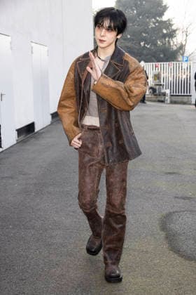 Diesel - Guest arrival - Milan Fashion Week - Womenswear Fall Winter 2026 2027 MILAN, ITALY - FEBRUARY 24: Jeong Yun-ho is seen outside Diesel show during the Milan Fashion Week - Womenswear Fall Winter 2026 2027 on February 24, 2026 in Milan, Italy. Photo by Marco Piovanotto Abacapress.com  Copyright: xPiovanottoxMarco ABACAx