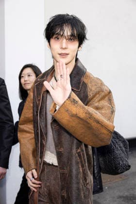 Diesel - Guest arrival - Milan Fashion Week - Womenswear Fall Winter 2026 2027 MILAN, ITALY - FEBRUARY 24: Jeong Yun-ho is seen outside Diesel show during the Milan Fashion Week - Womenswear Fall Winter 2026 2027 on February 24, 2026 in Milan, Italy. Photo by Marco Piovanotto Abacapress.com  Copyright: xPiovanottoxMarco ABACAx