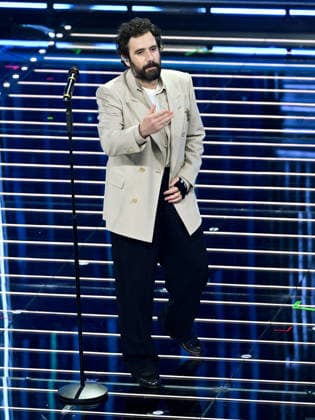 Sanremo, 76th Italian Song Festival. First Night. Pictured: Tommaso Paradiso.  Copyright: xMaurizioxD Avanzox xipa-agency.netx xPoolxSanremox02x IPA_Agency_IPA71988674