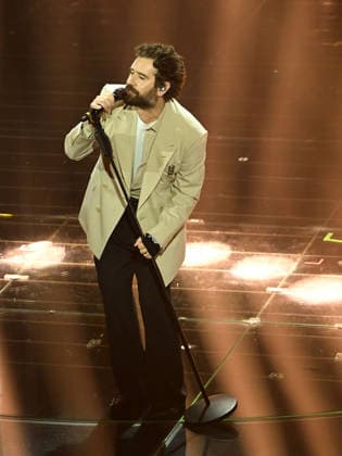 Sanremo, 76th Italian Song Festival. First Night. Pictured: Tommaso Paradiso.  Copyright: xMaurizioxD Avanzox xipa-agency.netx xPoolxSanremox02x IPA_Agency_IPA71988681