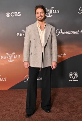 ˜Marshals™ Los Angeles Premiere Luke Grimes arriving to the Los Angeles premiere of CBS™s Marshals held at the Autry Museum of the American West on February 24, 2026 in Los Angeles, Ca. Los Angeles Autry Museum of the American Wes California USA Copyright: xLISAxOConnor xAFF-USA.COMx