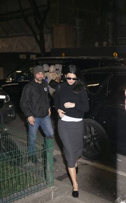 Kendall Jenner returns to her hotel during Milan Fashion Week MLFW , February 24, 2026 Kendall Jenner returns to her hotel during Milan Fashion Week MLFW , February 24, 2026 Milan Italy  Copyright: xYehielxChekrounex xBestimagexYehielxChekrounex xBestimagex
