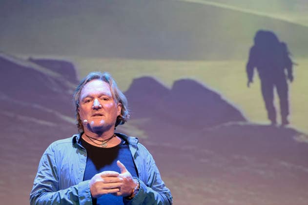 Andreas Kieling with his program Mein Leben mit den wilden Tieren at the Theater am Tanzbrunnen Cologne, 24 02 2026 Foto:xR.xSchmiegeltx xFuturexImagex kieling_6205