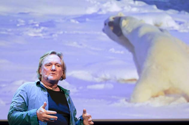 Andreas Kieling with his program Mein Leben mit den wilden Tieren at the Theater am Tanzbrunnen Cologne, 24 02 2026 Foto:xR.xSchmiegeltx xFuturexImagex kieling_6207