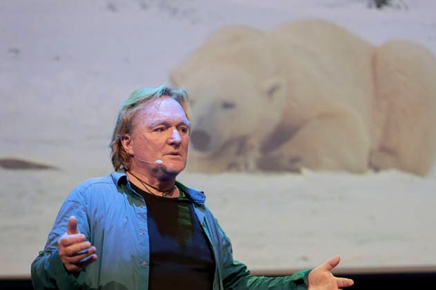Andreas Kieling with his program Mein Leben mit den wilden Tieren at the Theater am Tanzbrunnen Cologne, 24 02 2026 Foto:xR.xSchmiegeltx xFuturexImagex kieling_6208