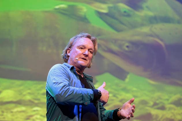 Andreas Kieling with his program Mein Leben mit den wilden Tieren at the Theater am Tanzbrunnen Cologne, 24 02 2026 Foto:xR.xSchmiegeltx xFuturexImagex kieling_6212