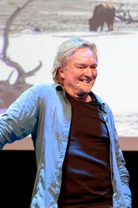 Andreas Kieling with his program Mein Leben mit den wilden Tieren at the Theater am Tanzbrunnen Cologne, 24 02 2026 Foto:xR.xSchmiegeltx xFuturexImagex kieling_6224