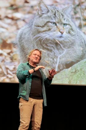 Andreas Kieling with his program Mein Leben mit den wilden Tieren at the Theater am Tanzbrunnen Cologne, 24 02 2026 Foto:xR.xSchmiegeltx xFuturexImagex kieling_6230