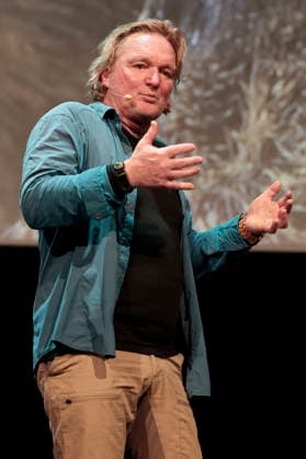 Andreas Kieling with his program Mein Leben mit den wilden Tieren at the Theater am Tanzbrunnen Cologne, 24 02 2026 Foto:xR.xSchmiegeltx xFuturexImagex kieling_6243