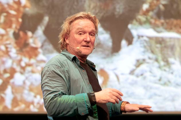 Andreas Kieling with his program Mein Leben mit den wilden Tieren at the Theater am Tanzbrunnen Cologne, 24 02 2026 Foto:xR.xSchmiegeltx xFuturexImagex kieling_6244