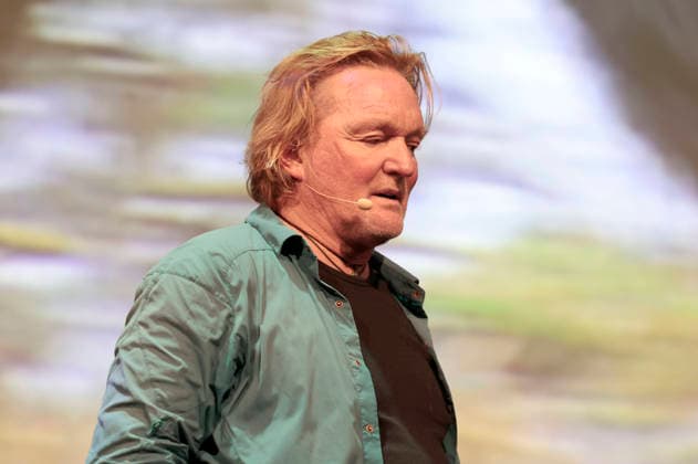 Andreas Kieling with his program Mein Leben mit den wilden Tieren at the Theater am Tanzbrunnen Cologne, 24 02 2026 Foto:xR.xSchmiegeltx xFuturexImagex kieling_6245