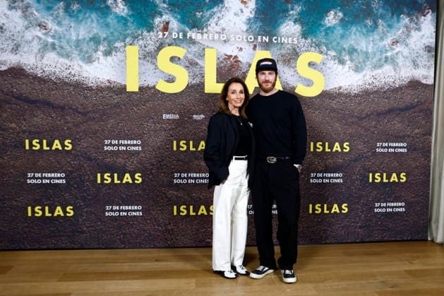 Marina Seresesky presents her film Islas in Madrid Ana Belén and Manu Vega pose at the photocall during the presentation of the film Islas , on February 25, 2026, in Madrid Spain Islas is the return to cinema of Ana Belén after an extensive career, accompanied by Manu Vega, who is now living an intense stage in his career adding several film projects as a protagonist CINE ISLANDS ACTOR ACTRESS FILM Madrid Madrid Spain  Copyright: xJosexVelascox 7320333