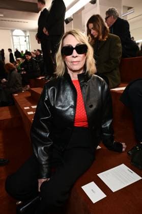 Milano Fashion Week - Women F W 26-27 Jim Sander Men and Women Fashion Show Front Row Milan, Italy Kim Gordon Milano Fashion Week - Women F W 26-27 Jim Sander Men and Women Fashion Show Front Row Milan, Italy 25th February 2026 SGPItalia id 134523_002 * Not Exclusive  Copyright: xMAXxMONTINGELLI SGPx