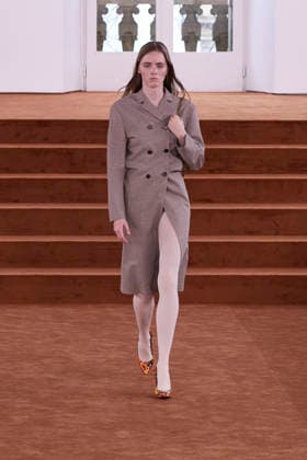 Milano Fashion Week - Women F W 26-27 Jim Sander Men and Women Fashion Show Catwalk Milan, Italy Milano Fashion Week - Women F W 26-27 Jim Sander Men and Women Fashion Show Catwalk Milan, Italy 25th February 2026 SGPItalia id 134523_003 * Not Exclusive  Copyright: xx