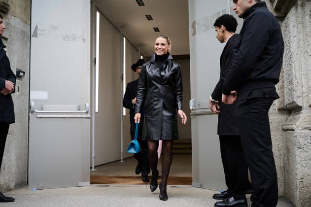 Milano Fashion Week - Women F W 26-27 Jim Sander Men and Women Fashion Show Street Style Milan, Italy Michelle Hunziker Milano Fashion Week - Women F W 26-27 Jim Sander Men and Women Fashion Show Street Style Milan, Italy 25th February 2026 SGPItalia id 134523_001 * Not Exclusive  Copyright: xLAURA_MARCHINIx