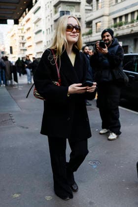 Dakota Fanning - Milan Fashion Week - Womenswear Fall Winter 2026 2027 MILAN, ITALY - FEBRUARY 25:Dakota Fanning is spotted outside her hotel during the Milan Fashion Week - Womenswear Fall Winter 2026 2027 on February 25, 2026 in Milan, Italy. Photo by Marco Piovanotto Abacapress.com Milan Italy  Copyright: xPiovanottoxMarco ABACAx