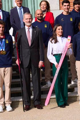 February 25, 2026, Madrid, Madrid, Spain: King Felipe VI of Spain, Queen Letizia of Spain attends an audience with Winter Olympic Team at Zarzuela Palace on February 25, 2026 in Madrid, Spain .Spanish Royals has received the medals and two skiing from Oriol Cardona and Ana Alonso Madrid Spain  - ZUMAg15_ 20260225_zaf_g15_065 Copyright: xJackxAbuinx