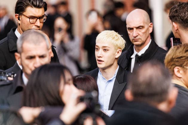 News - Fendi - Celebrity arrivals - Milan Fashion Week - Womenswear Fall Winter 2026 2027 Bang Chan is seen leaving the Fendi fashion show during the Milan Fashion Week - Womenswear Fall Winter 2026 2027 on February 25, 2026 in Milan, Italy. Photo: Cinzia Camela. Milan Via Solari, 35 Italy Copyright: xCinziaxCamelax xLiveMediax LPN_2314644