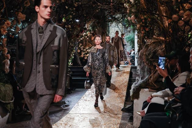 Milan, Milan Fashion Week Womenswear Fall Winter 2026 2027 - Women s Fashion, Fall Winter 2026 2027 - Antonio Marras Fashion Show - Catwalk. Pictured: Finale  Copyright: xAlessandroxBremecx xipa-agency.netx xx IPA_Agency_IPA72018436